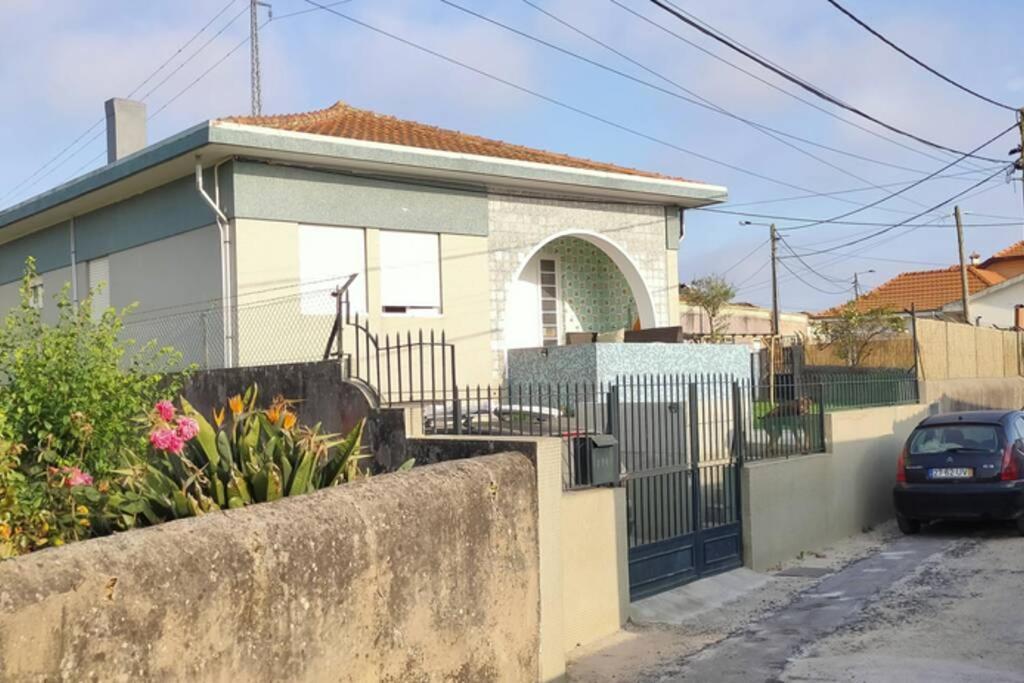 House With Pool And Garden In Esmoriz Near Porto Villa Bagian luar foto